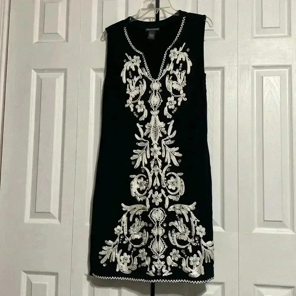 Chelsea and Theodore Black & cream  Embroidered & rhinestone dress size large